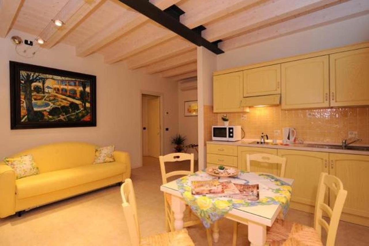 Residence Ca Di Capri Бусоленго Екстериор снимка