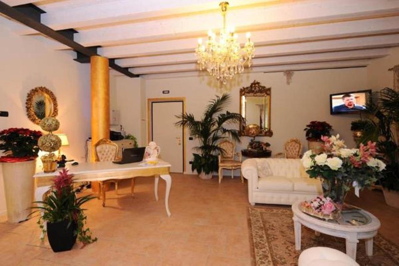 Residence Ca Di Capri Бусоленго Екстериор снимка