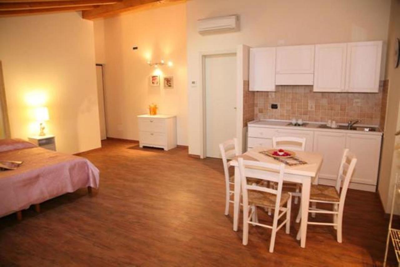 Residence Ca Di Capri Бусоленго Екстериор снимка